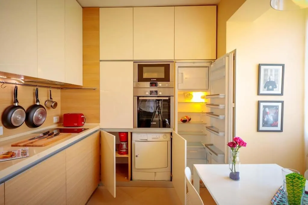 Green Apartment - Top Location, Near City Center! Sofia