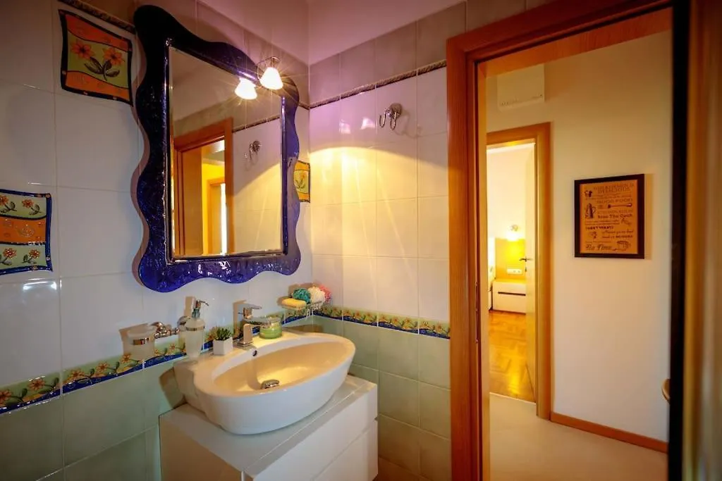Green Apartment - Top Location, Near City Center! Sofia
