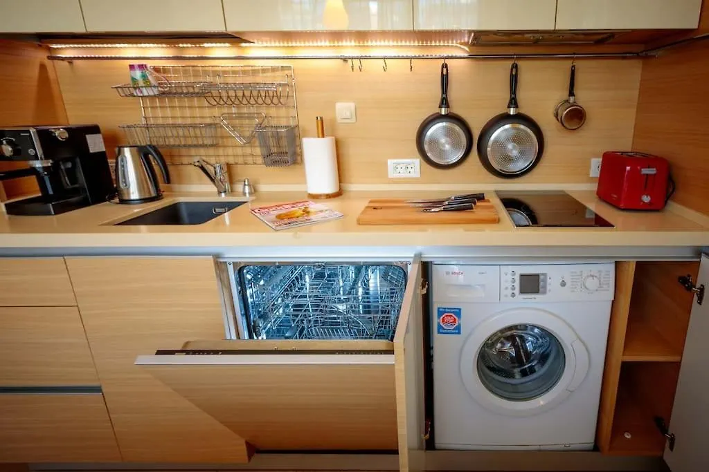 Green Apartment - Top Location, Near City Center! Sofia