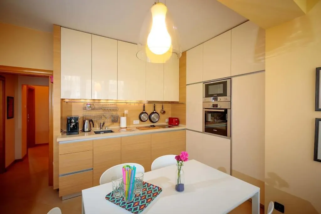 Green Apartment - Top Location, Near City Center! Sofia Bulgarien